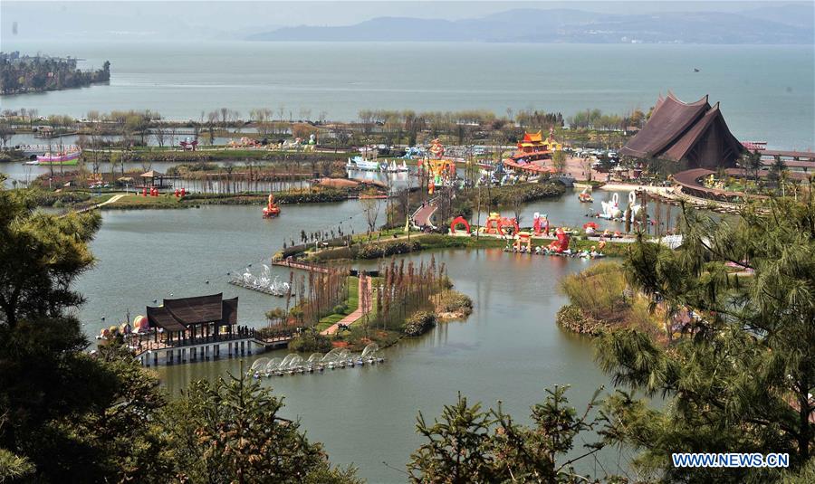 Chine : paysage d'une zone humide du lac Dianchi à Kunming 
