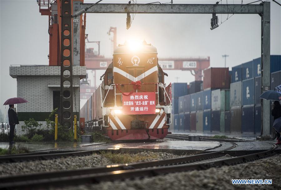 Un train de marchandises reliant la ville chinoise de Wuhan, située dans le centre du pays, à la ville française de Lyon est entré en service mercredi.