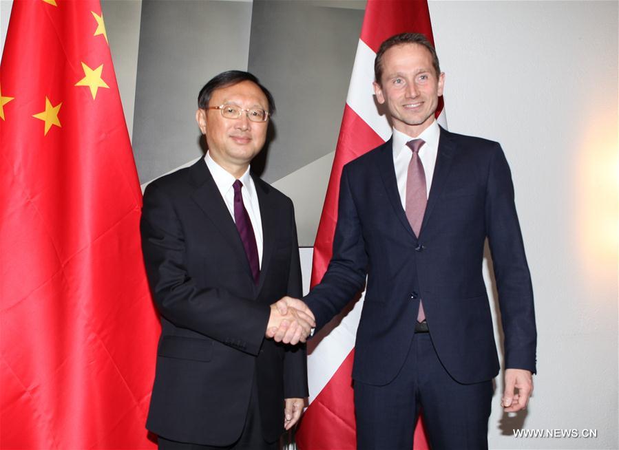 （XHDW）（1）杨洁篪与丹麦外交大臣延森会谈