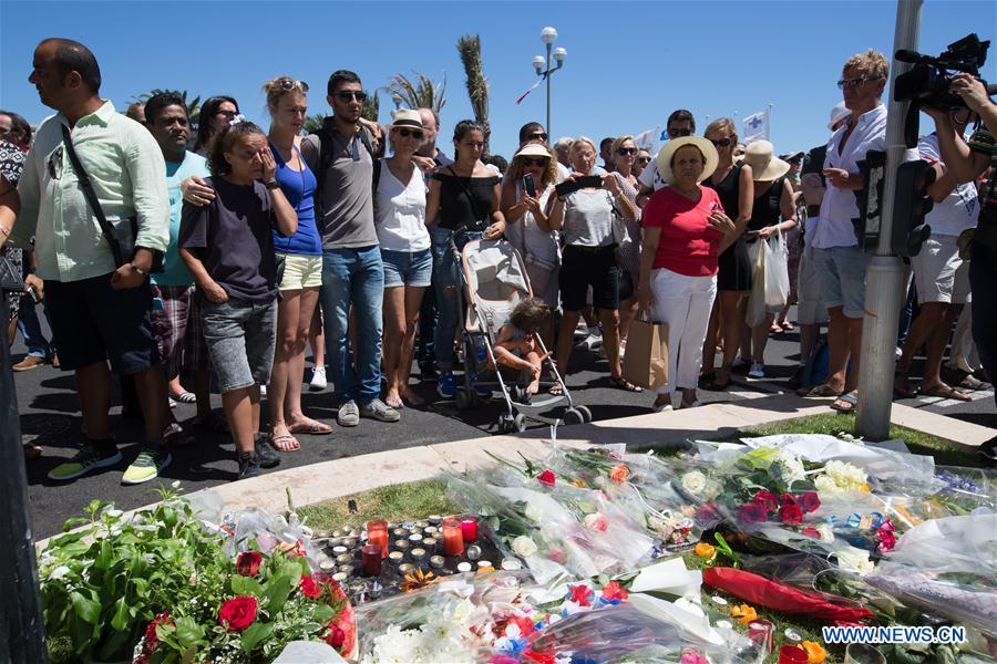 France : hommage aux victimes de l'attaque de Nice