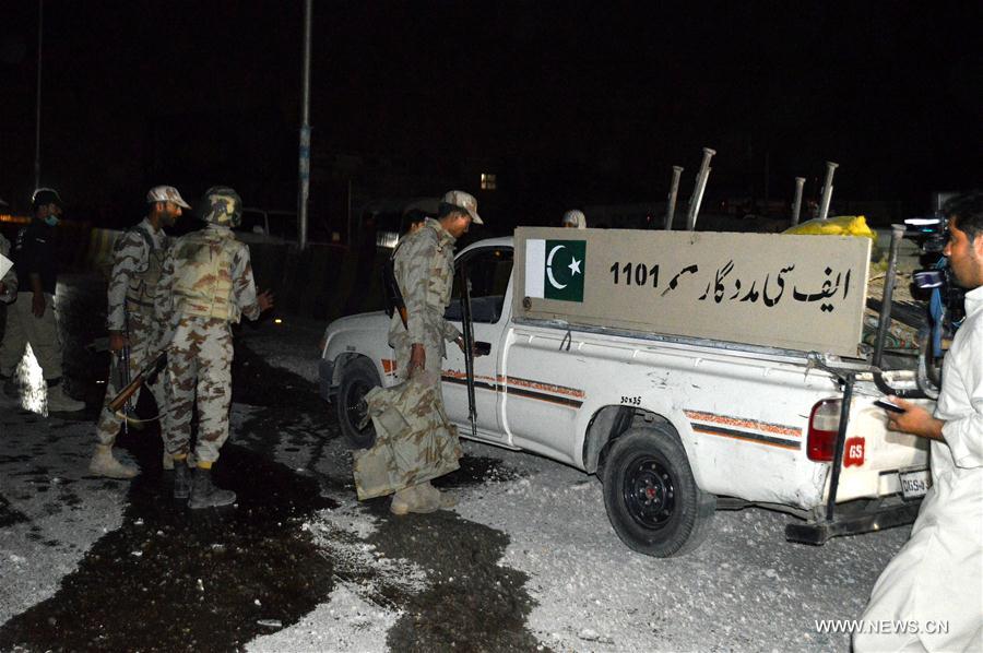 （国际）（1）巴基斯坦一边防部队车队遭炸弹袭击8人受伤