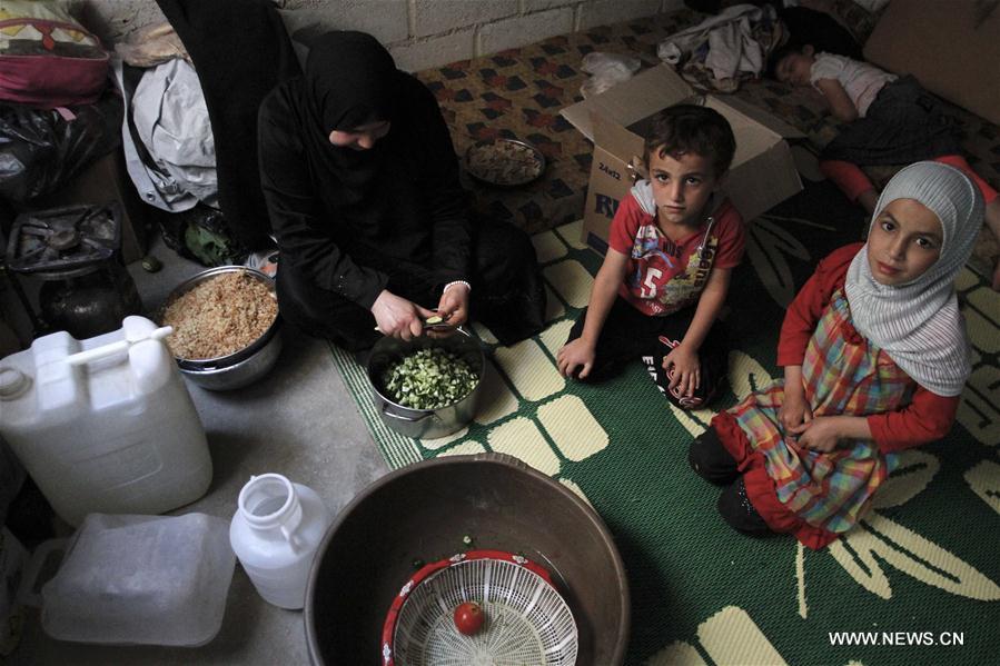 Syrie : Ramadan dans un camp de réfugiés de Damas