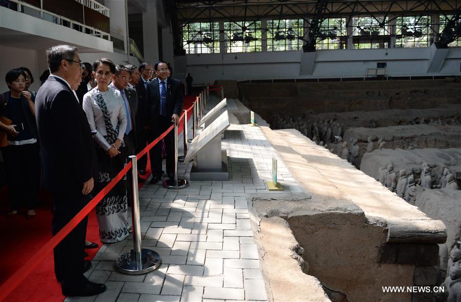 Aung San Suu Kyi en visite officielle en Chine