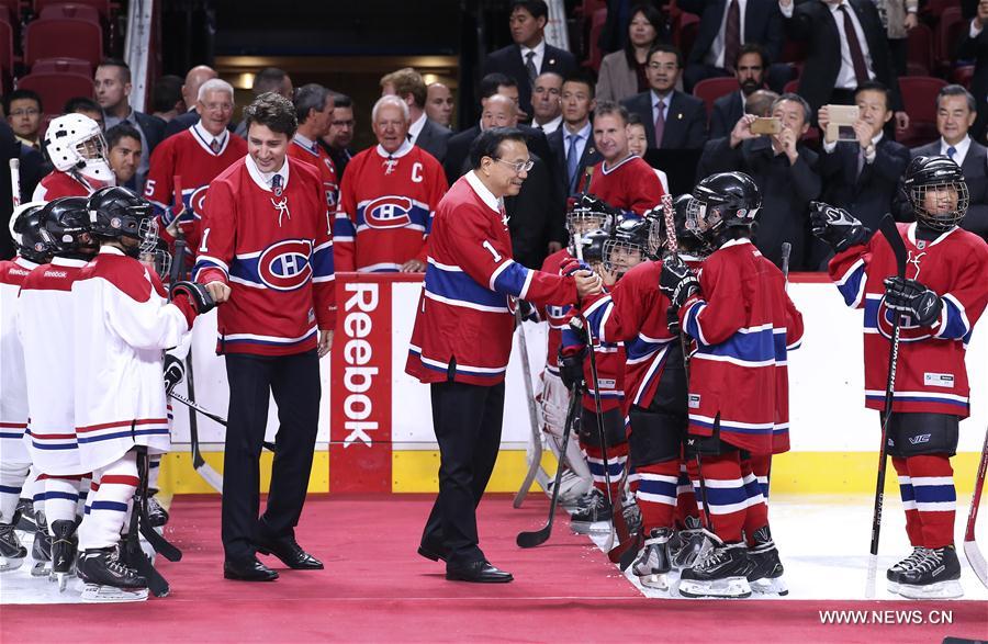 （XHDW）李克强与加拿大总理特鲁多共同到访蒙特利尔“加拿大人”冰球队