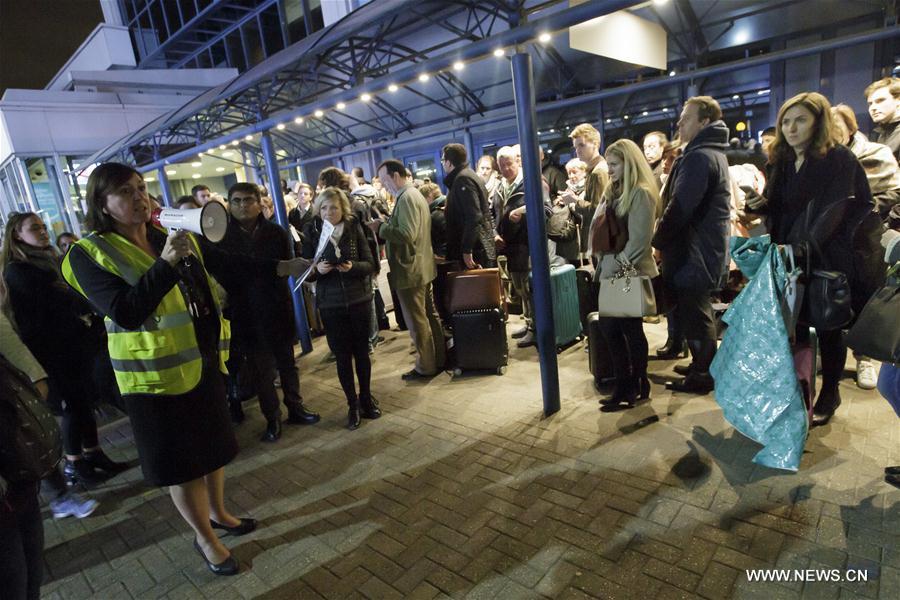 BRITAIN-LONDON-CITY AIRPORT-EVACUATION-REOPEN