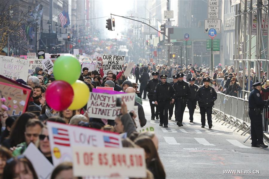 Etats-Unis : manifestation anti-Trump à New York