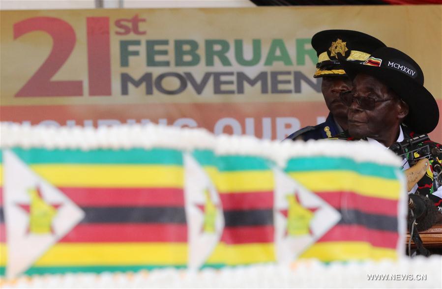 Zimbabwe : le président Mugabe fête son 93e anniversaire