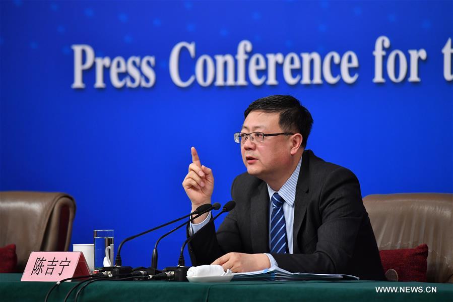 （两会）（7）环保部部长陈吉宁就“加强生态环境保护”答记者问