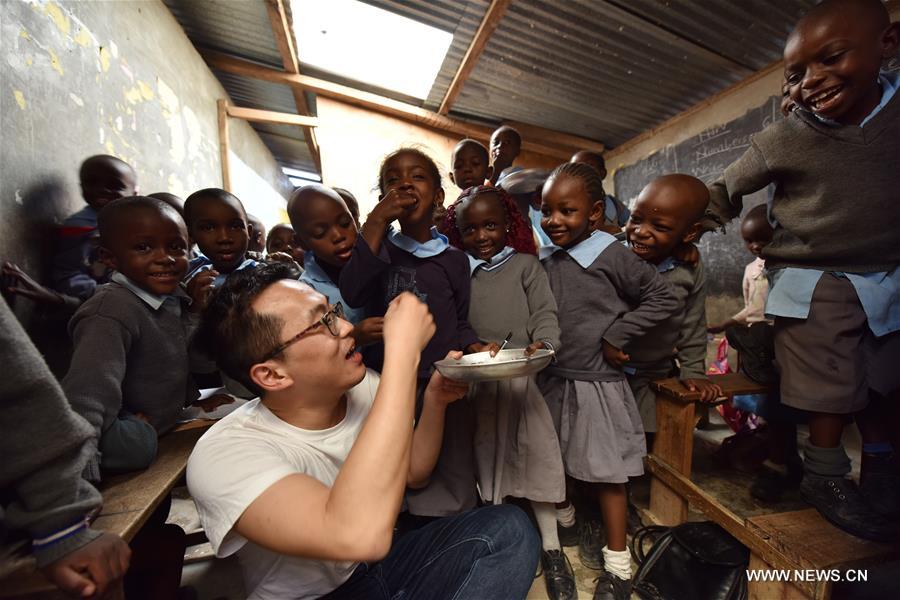 Kenya : "Déjeuner gratuit pour enfants" à Nairobi