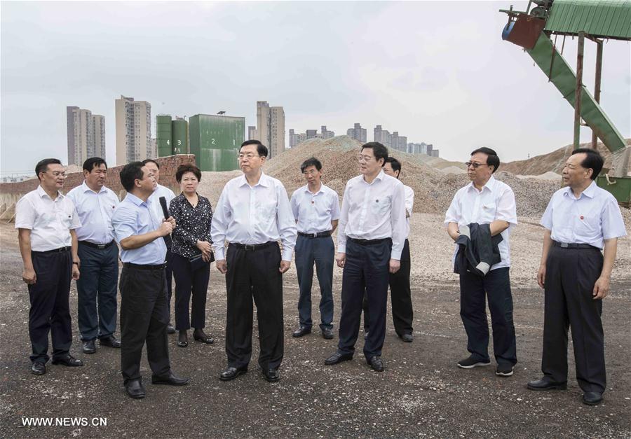 （XHDW）（2）张德江在湖南检查固体废物污染环境防治法实施情况