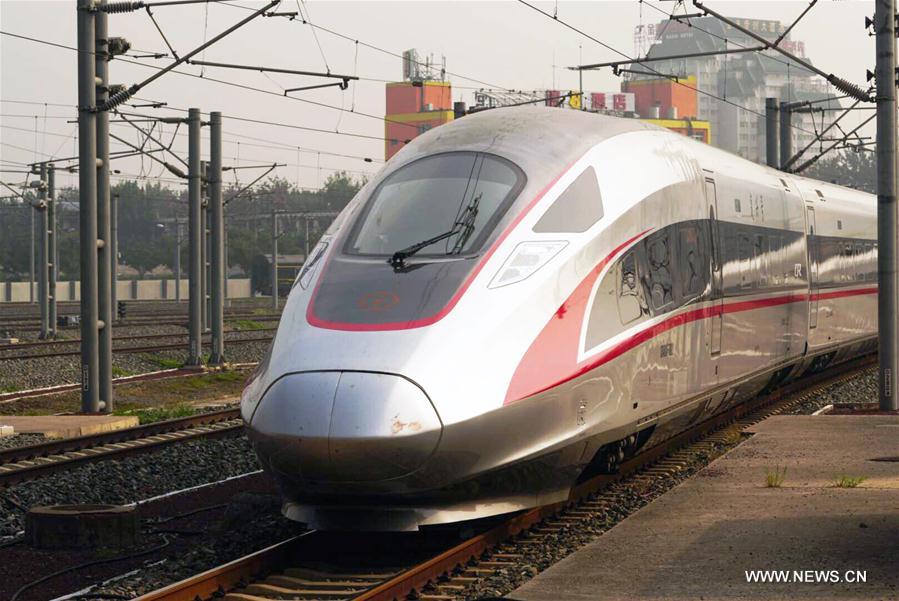 （社会）（1）“复兴号”中国标准动车组在京津城际上线运行