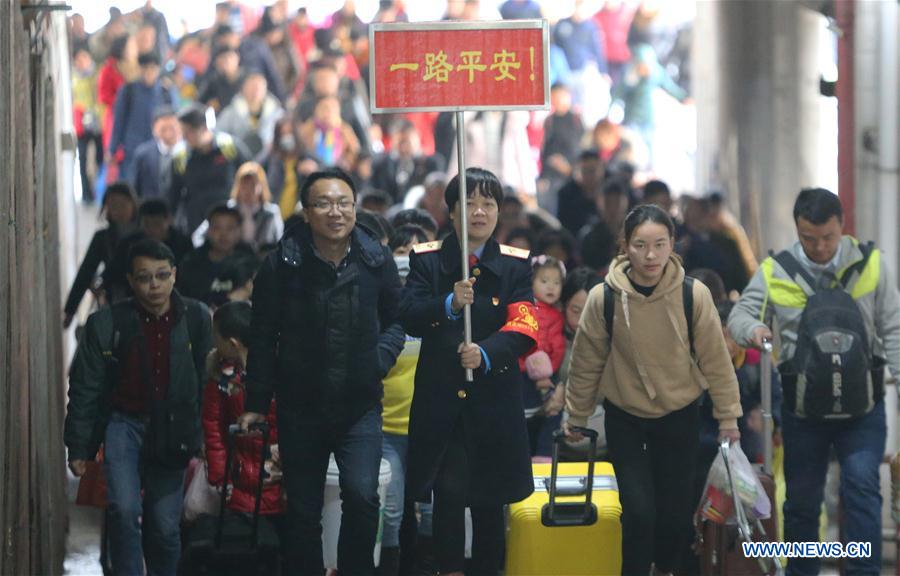 Chine : hausse du nombre de passagers à la fin des congés de la fête du Printemps