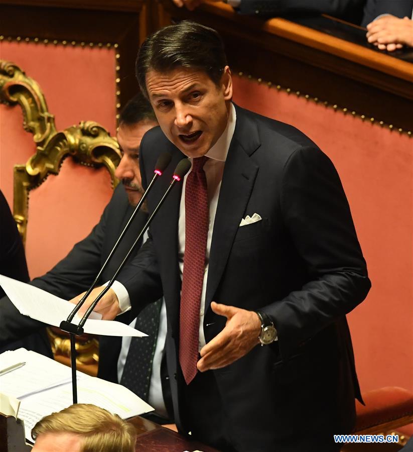 Le Premier Ministre Italien Giuseppe Conte Pr Sente Officiellement Sa