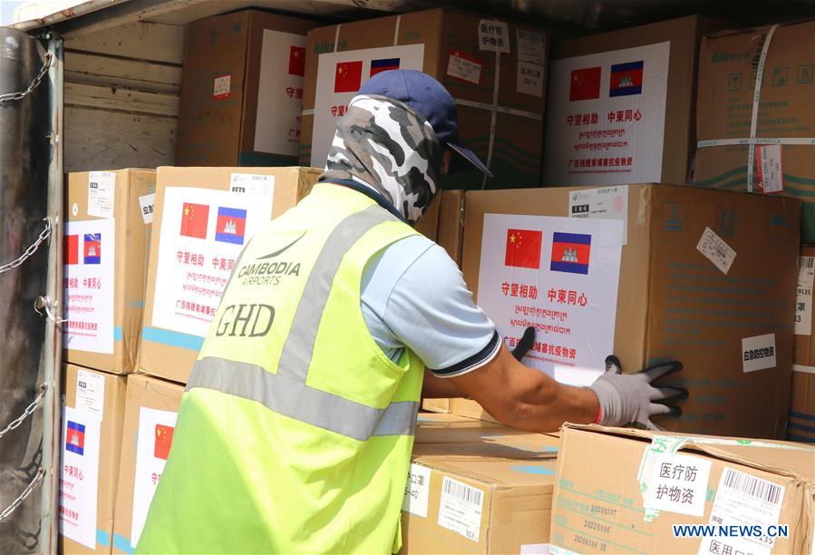 CAMBODIA-PHNOM PENH-COVID-19-CHINA-EXPERT TEAM-ARRIVAL