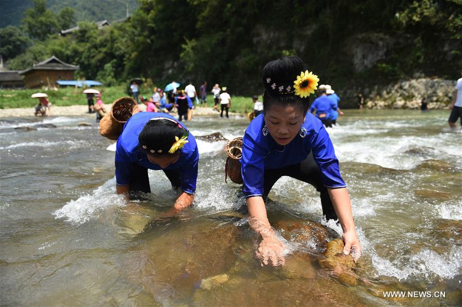 Chine : festival de la p&ecirc;che dans le sud-ouest