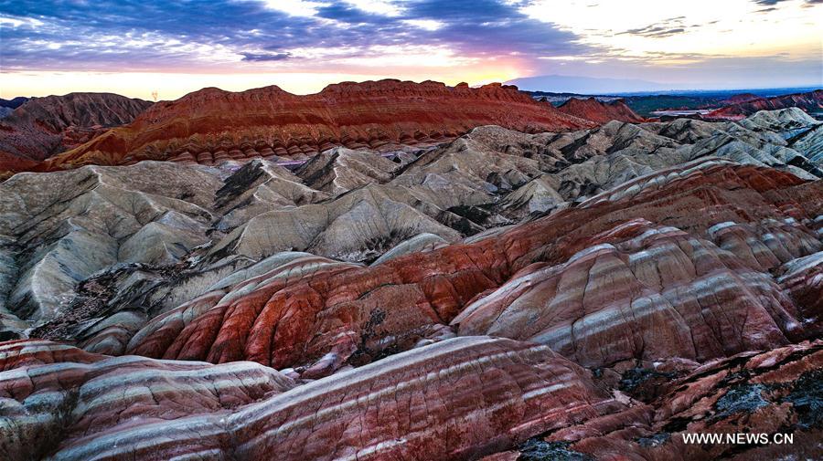 Chine : parc géologique national de Zhangye Danxia