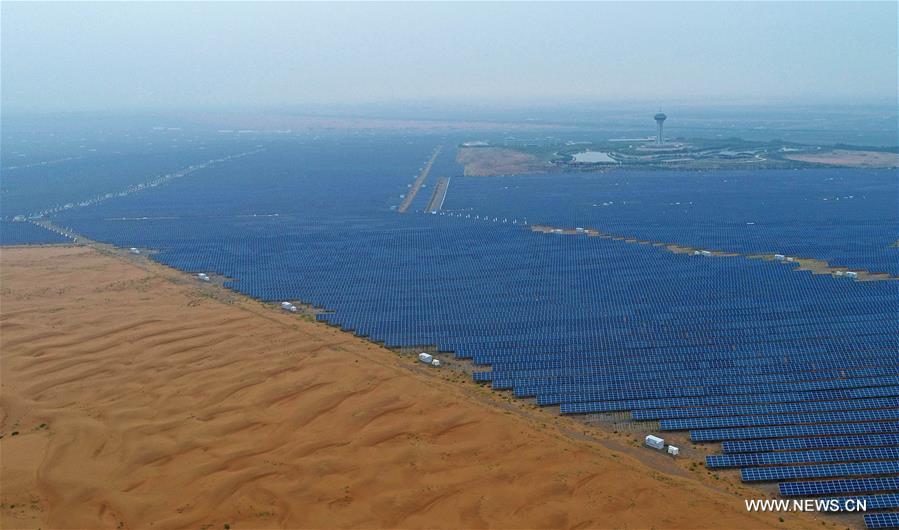 Chine : parc industriel photovolta&iuml;que dans le nord-ouest