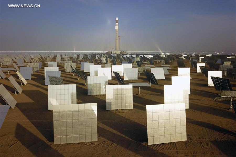 Chine : centrale thermique solaire au Gansu