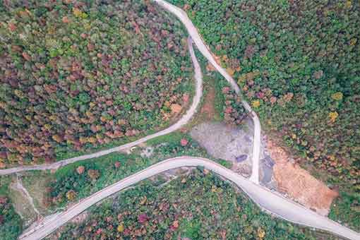 Paysages de la vallée de Gesuo dans le sud-ouest de la Chine