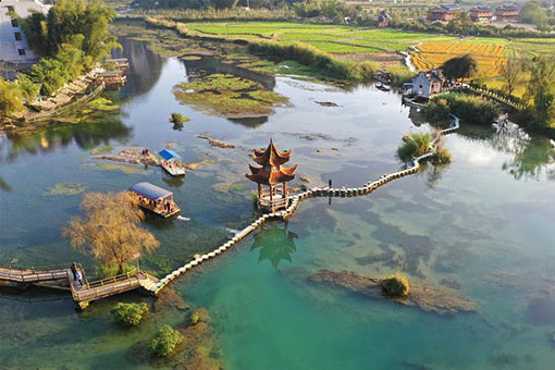 Paysage d'un village dans le sud de la Chine