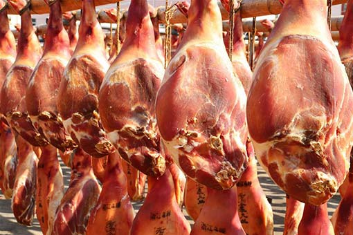 Chine : fabrication de jambons &agrave; Jinhua