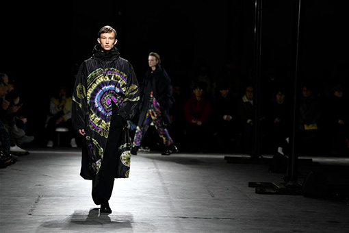 Semaine de la mode masculine de Paris : d&eacute;fil&eacute; Dries Van Noten