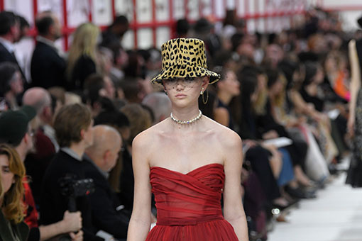 Défilé Christian Dior prêt-à-porter automne/hiver 2019/2020 à Paris