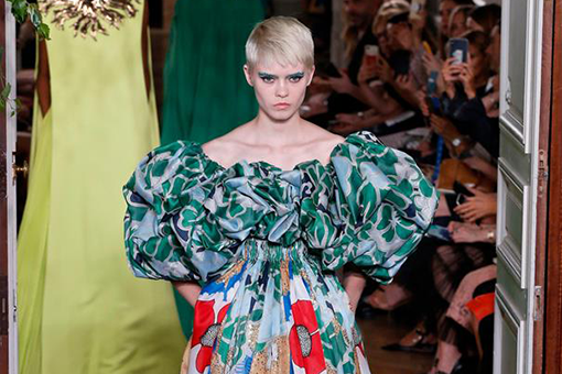 D&eacute;fil&eacute; Valentino Haute Couture Automne/Hiver 2019/20 &agrave; Paris