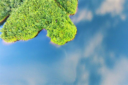 Chine: paysage du lac Taiyang &agrave; Chongqing