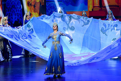 Chine : ouverture d'un festival international d'arts folkloriques en Mongolie intérieure