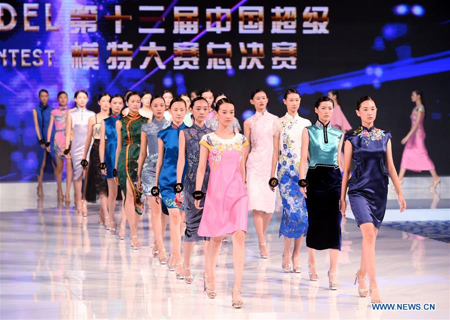 Chine Finale du concours de mannequins China Super Model à Qingdao