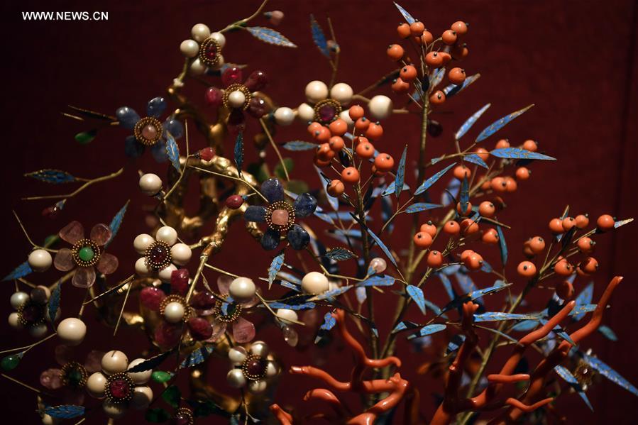 Chine : exposition pour c&eacute;l&eacute;brer la f&ecirc;te du Printemps dans la Cit&eacute; interdite