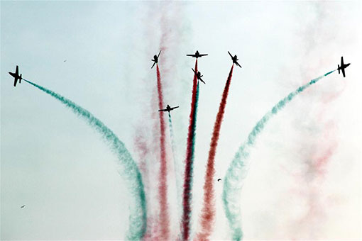 Pakistan : spectacle a&eacute;rien &agrave; Karachi