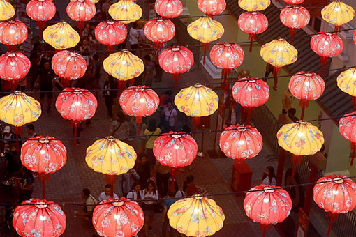 Lanternes dans le Chinatown aux Philippines