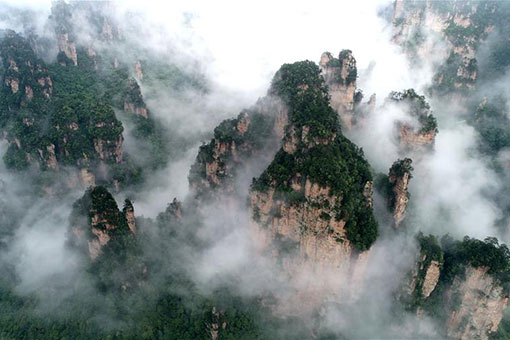 Chine: la zone pittoresque de Wulingyuan dans le centre