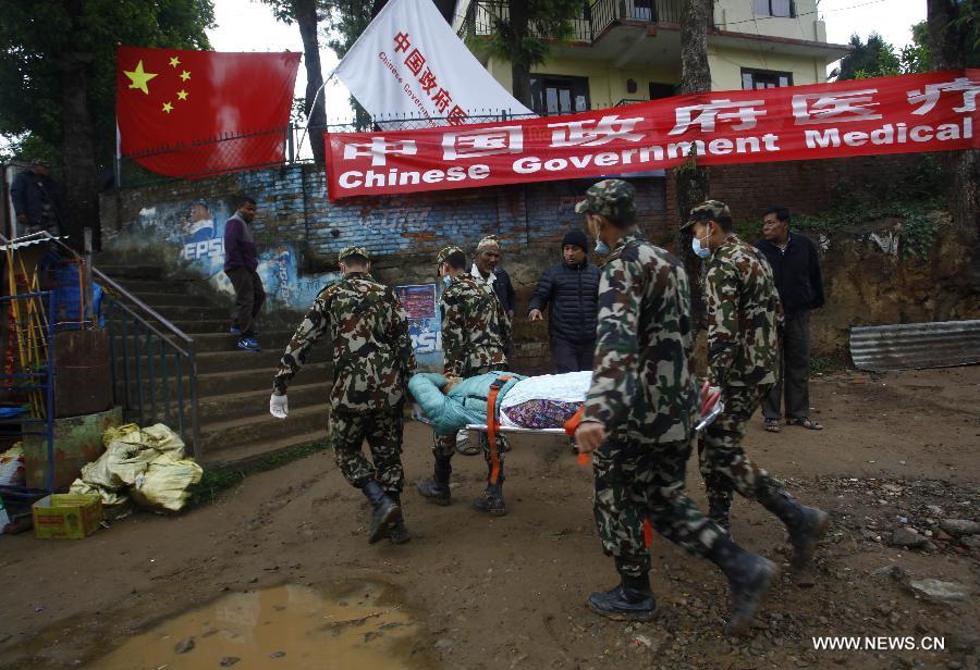 （国际&middot;尼泊尔地震）（2）中国政府医疗队在尼泊尔展开医疗救援 