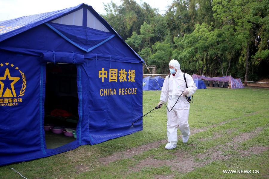 （国际&middot;尼泊尔地震）（4）中国国际救援队的震区生活