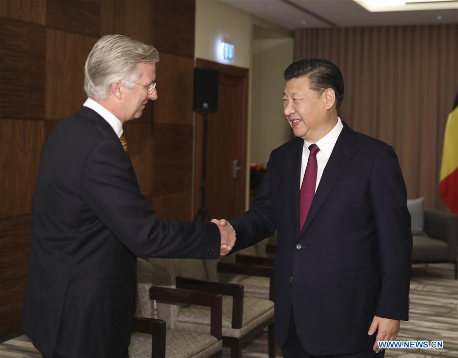 Xi Jinping rencontre le roi des Belges
