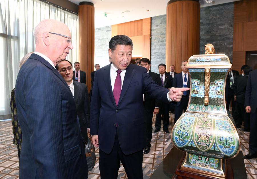 Suisse : rencontre entre Xi Jinping et Klaus Schwab