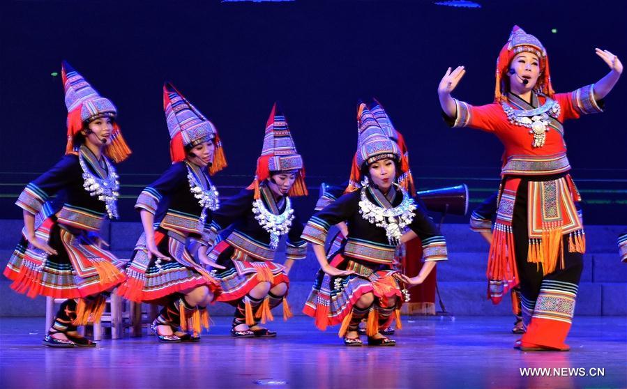 Chine : festival artistique folklorique dans le Guangxi