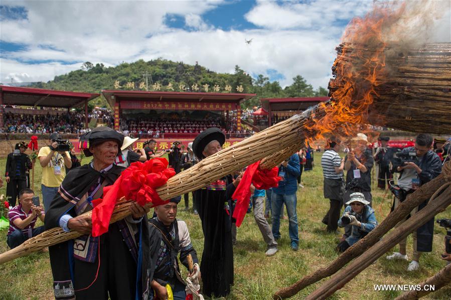 Chine : fête des Torches au Yunnan