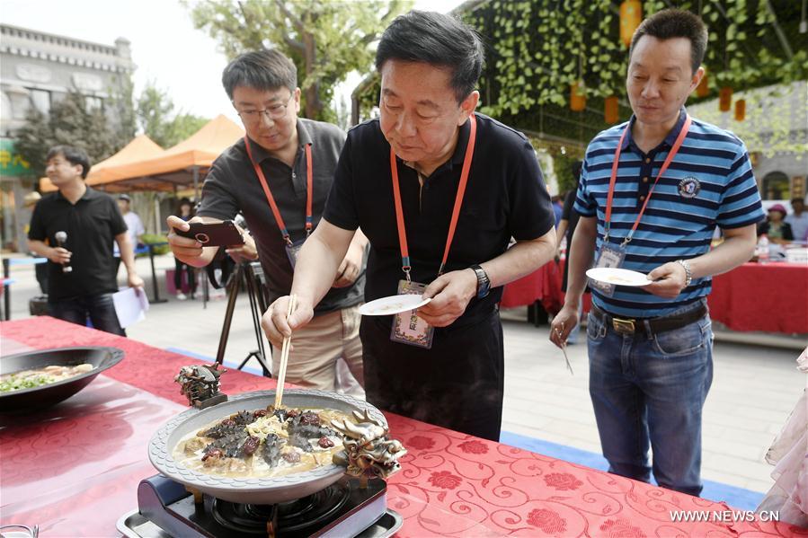 CHINA-YINCHUAN-FESTIVAL-FOOD COMPETITION (CN)