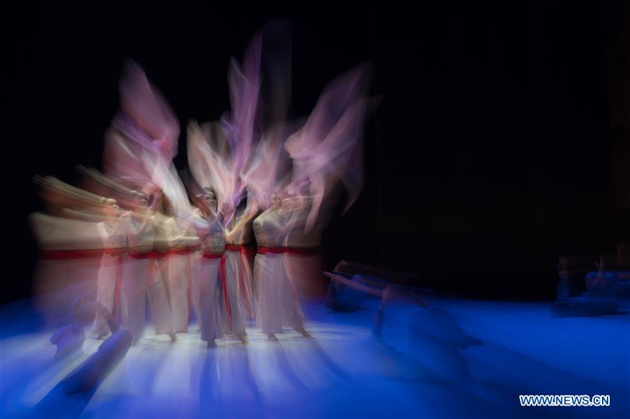 Danse à Budapest pour célébrer le Nouvel An chinois