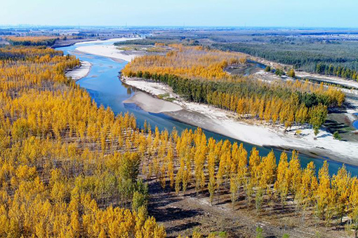 Chine : paysage le long de la rivi&egrave;re Luanhe au Hebei (nord)