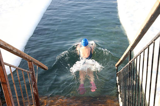 Russie: natation en hiver