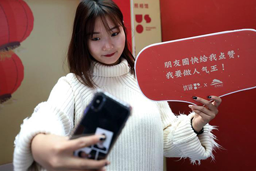 Chine : un studio photo en gare pour la Fête du Printemps