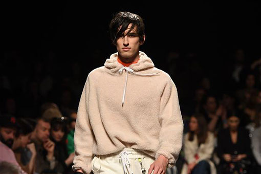 Semaine de la mode de Lisbonne: d&eacute;fil&eacute; des cr&eacute;ations de la marque Nycole