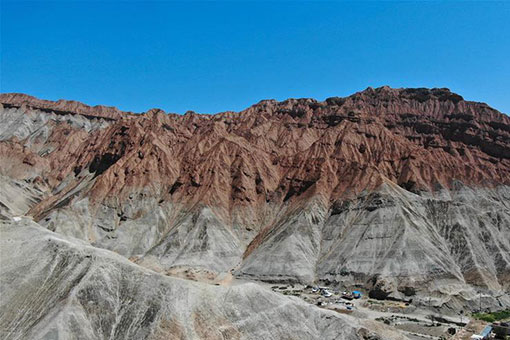 Vue du relief Danxia dans le nord-ouest de la Chine