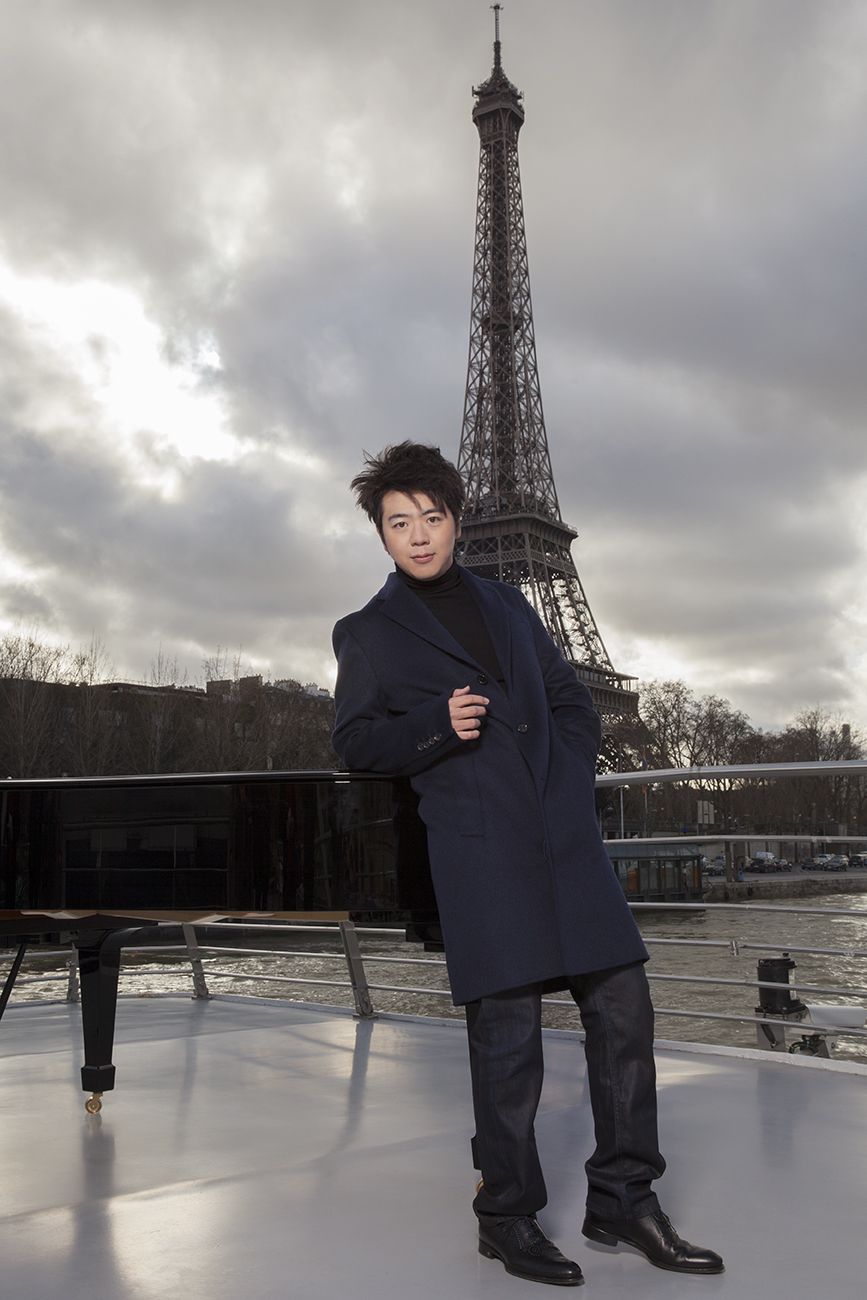 Lang Lang pose pour Paris Match