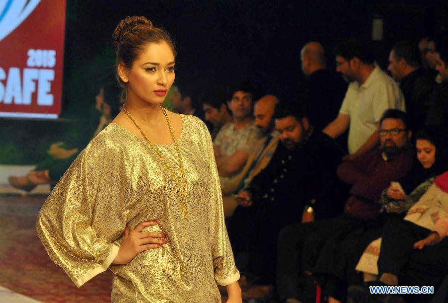 PAKISTAN-KARACHI-FASHION WEEK